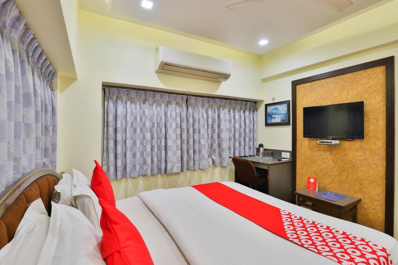 Oyo 17117 Hotel Rainbow 巴罗达 外观 照片
